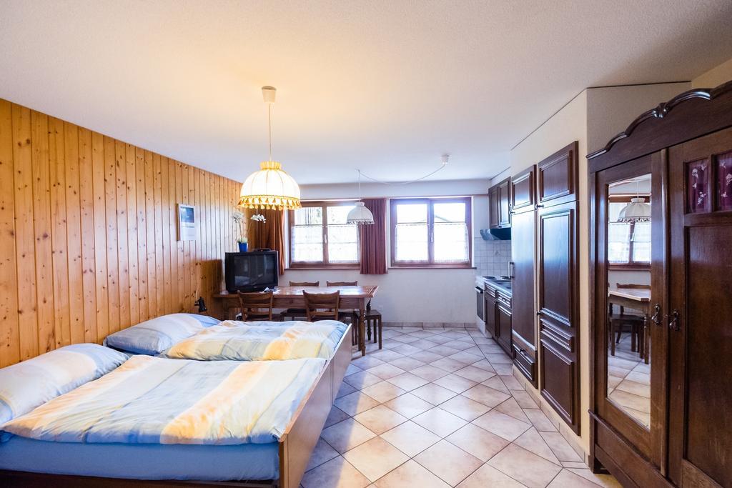 Courcelon Hotel-Gite Rural A 3 Km De Delemont المظهر الخارجي الصورة